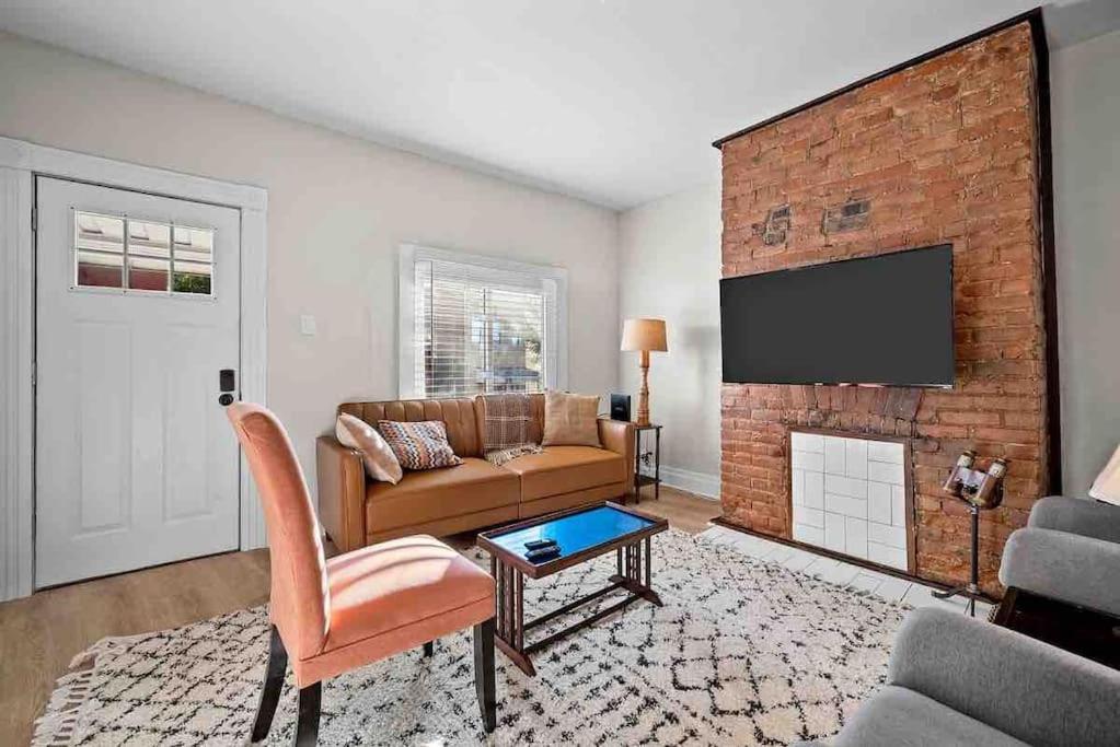 Hip And Bright Lawerenceville 2 Bed Easy Parking Pittsburgh Exteriör bild